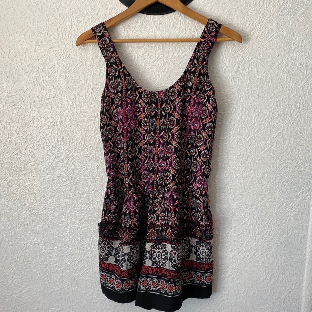 Shorts Romper - Picture 3 of 4
